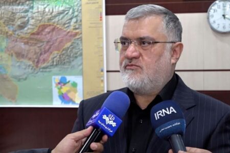 استاندار تهران: کشور با جنگ تحمیلی اقتصادی مواجه است