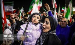 زنان در خط مقدم غیرت ملی؛ از آشپزخانه‌های جهادی تا خیابان‌های شبانه