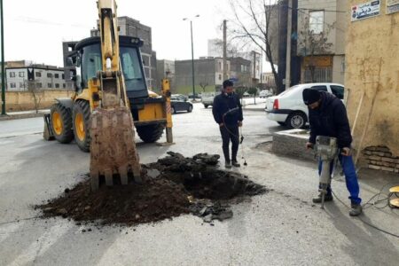 اجرای عملیات نشت‌یابی در ۴۵ نقطه از شبکه توزیع آب همدان