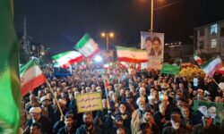 بیعت دوباره آوجی‌ها با رهبر انقلاب در اجتماع شبانه