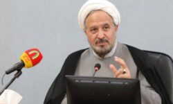 تقدیر رئیس ستاد کانون‌های مساجد از رکورد ۳۱۳ اجرای سرود در تبریز