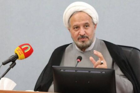 تقدیر رئیس ستاد کانون‌های مساجد از رکورد ۳۱۳ اجرای سرود در تبریز