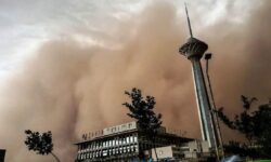تهرانی‌ها در خانه بمانند/ تداوم باد شدید و رگبار در پایتخت