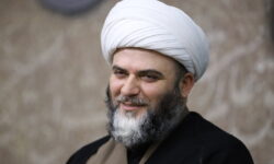 حجت الاسلام قمی: تهدیدهای ترامپ مردم ما را متحدتر و متعهدتر کرده است