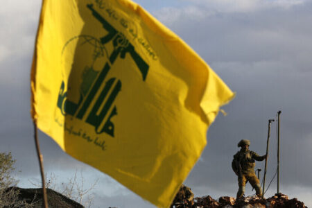 حزب الله: حملات اسرائیل، بی فایده بودن مذاکره مستقیم با آن را ثابت کرد
