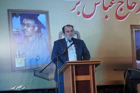 حسینی: ایمان و حضور مردم دو سلاح راهبردی نظام در برابر دشمنان است