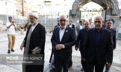 حضور تولیت آستان مقدس علوی در حرم سبزقبای دزفول