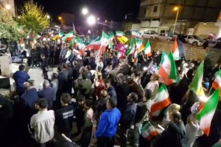 خروش شبانه خوزنینی‌ها با فریاد «مرگ بر آمریکا»