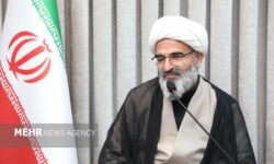 دشمن با «جنگ اقتصادی» به دنبال القای ناکارآمدی؛ دولت تدبیر کند