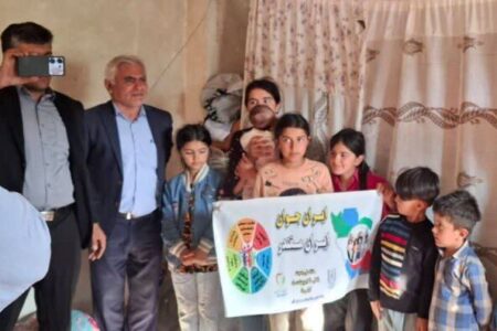 دیدار فرماندار کلیبر با خانواده‌های پرجمعیت در بخش آبش‌آحمد