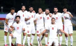 طرح جالب دیوارنگار میدان انقلاب همزمان با بدرقه تیم ملی به جام جهانی+ عکس