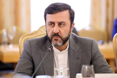 غریب‌آبادی: امنیت تنگه هرمز تنها توسط ایران تأمین می‌شود