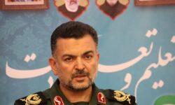 فرمانده سپاه سمنان: ترویج اندیشه ناب اسلامی مرهون مجاهدت معلمان است