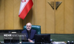 قالیباف با رأی قاطع رئیس مجلس ماند