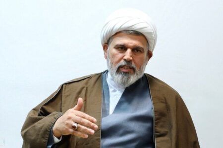 قرارگاه بلاغ مبین محور هم‌افزایی حوزه در میدان جنگ ترکیبی است
