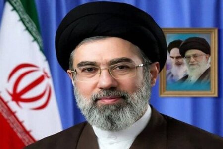 لبیک دانشجویی به بیانات رهبر معظم انقلاب برای مقابله با بحران جمعیت