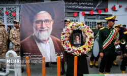 مراسم بزرگداشت وزیر شهید اطلاعات در مسجد امام صادق (ع) تهران برگزار شد