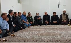 معاون استاندار لرستان با خانواده شهدای جنگ رمضان دیدار کرد