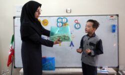 معلمان رکن رکین جامعه و ادامه‌دهندگان رسالت انبیاء هستند
