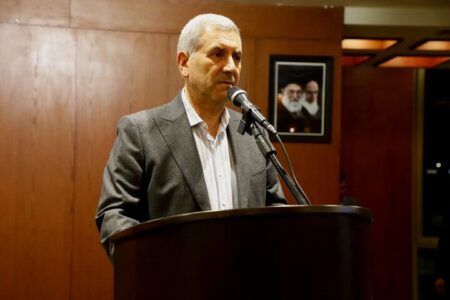 نخبگان فارس جوایزی همچون نوبل را در ذهن دارند