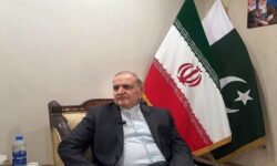 واکنش سفیر ایران در پاکستان به عقب‌نشینی ترامپ از «پروژه آزادی»