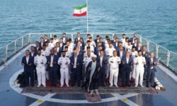 گرامیداشت شهدای قرآنی ناوشکن دنا در فرهنگسرای قرآن