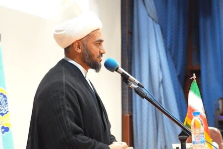 امام جمعه بم: گره‌گشایی از کار مردم ارزشی بالاتر از  ده حج دارد
