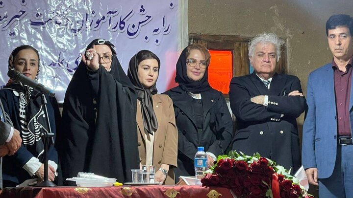 تأکید بر همگرایی جامعه وکالت در آیین تجلیل از کارآموزان وکلای جوان