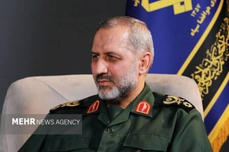 حضور در خیابان را تا زمانی که مقام معظم رهبری اراده می‌کنند؛ حفظ کنید