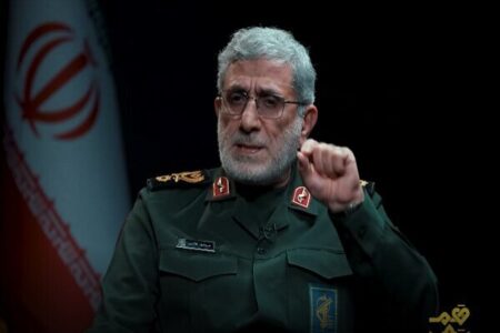 سردار قاآنی: جبهه مقاومت در سخت‌ترین شرایط مقابل دشمن می‌ایستد