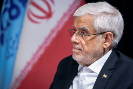 عارف: امضای تفاهم مرهون راهبردهای پدر شهیدتان و رهبری شماست