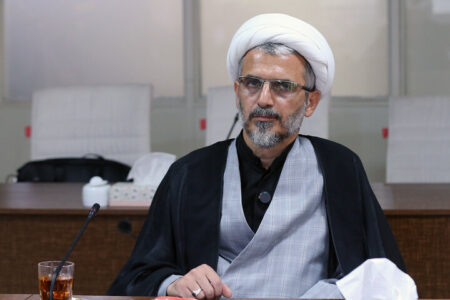 عاشورا در منظومه فکری رهبر شهید، الگوی تاریخی برای همه اعصار است