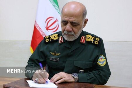 قدردانی فرمانده قرارگاه مرکزی خاتم‌الانبیا از یکصد شب حضور ملت ایران