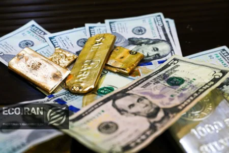 قیمت طلا و دلار امروز سه شنبه 9تیر/ دلار افزایشی شد، طلا کاهشی + جدول