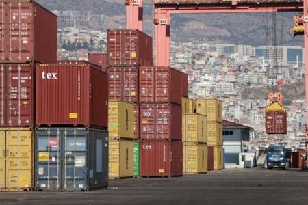 مشکلات تعرفه‌ای مرز مهران از مسیر دیپلماسی حل می‌شود