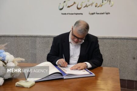 معتمدیان:اصناف درحفظ آرامش بازار و تأمین نیازهای مردم نقش‌آفرینی کردند
