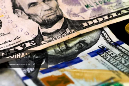 آخرین قیمت دلار امروز شنبه 20تیر/ کاهش قیمت + جدول و جزئیات کامل
