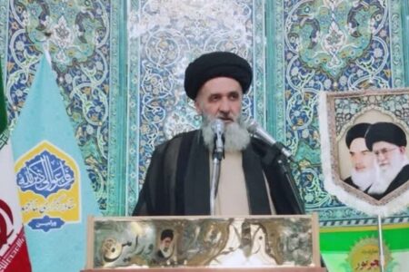 آقاجانپور: ملت ایران هرگز در برابر دولت تروریستی آمریکا تسلیم نمی‌شود