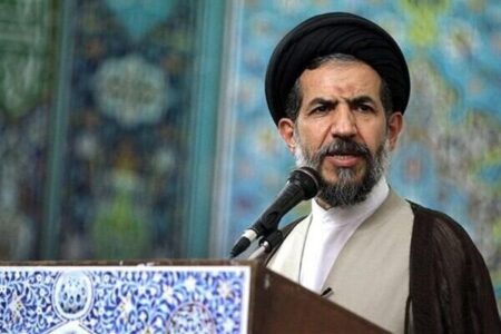 ابوترابی فرد: اجازه دخالت در امور تنگه هرمز را نمی دهیم