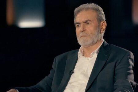 النخاله: در مراسم وداع و وفاداری با قائد شهید شرکت کردیم