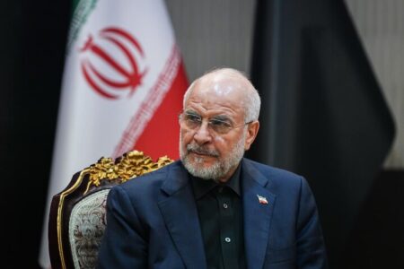 باید همواره آماده نبرد باشیم و برای حفظ امنیت خود تا پای جان بایستیم