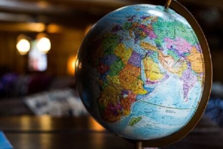 تغییر از وضع موجود به وضع مطلوب در روابط بین الملل از دیدگاه رهبر شهید