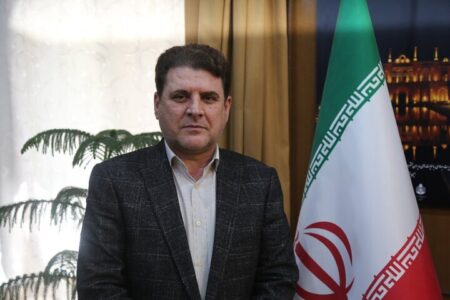زینی‌وند: مدیریت استان‌های مورد تهاجم دشمن، به خوبی انجام شده است