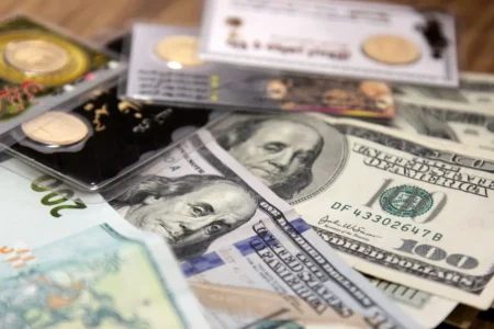 قیمت طلا، دلار و سکه امروز 25تیر 1405/ کاهش قیمت ها + جدول و جزئیات