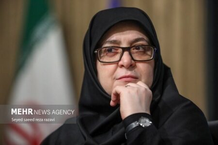 مهاجرانی: برنامه‌ای برای افزایش قیمت بنزین وجود ندارد
