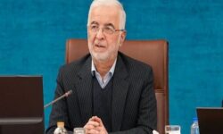 مومنی وارد اسلام‌آباد شد
