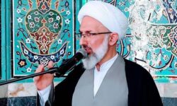 نماز جمعه بزرگ‌ترین اجتماع هفتگی مؤمنان و عامل وحدت جامعه اسلامی است