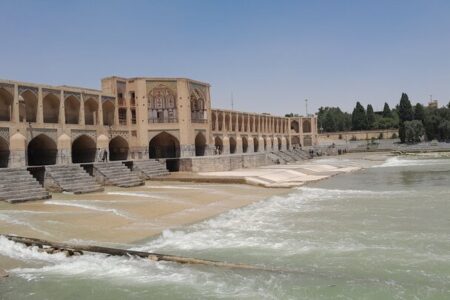 هوای اصفهان سالم است؛ آلودگی هوا در ۳ شهر مجاور