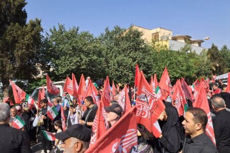 آغاز مراسم راهپیمایی جاماندگان اربعین حسینی در شیراز