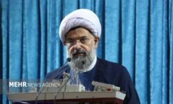 امام جمعه دشتی: دولت مشکلات معیشتی مردم را رفع کند
